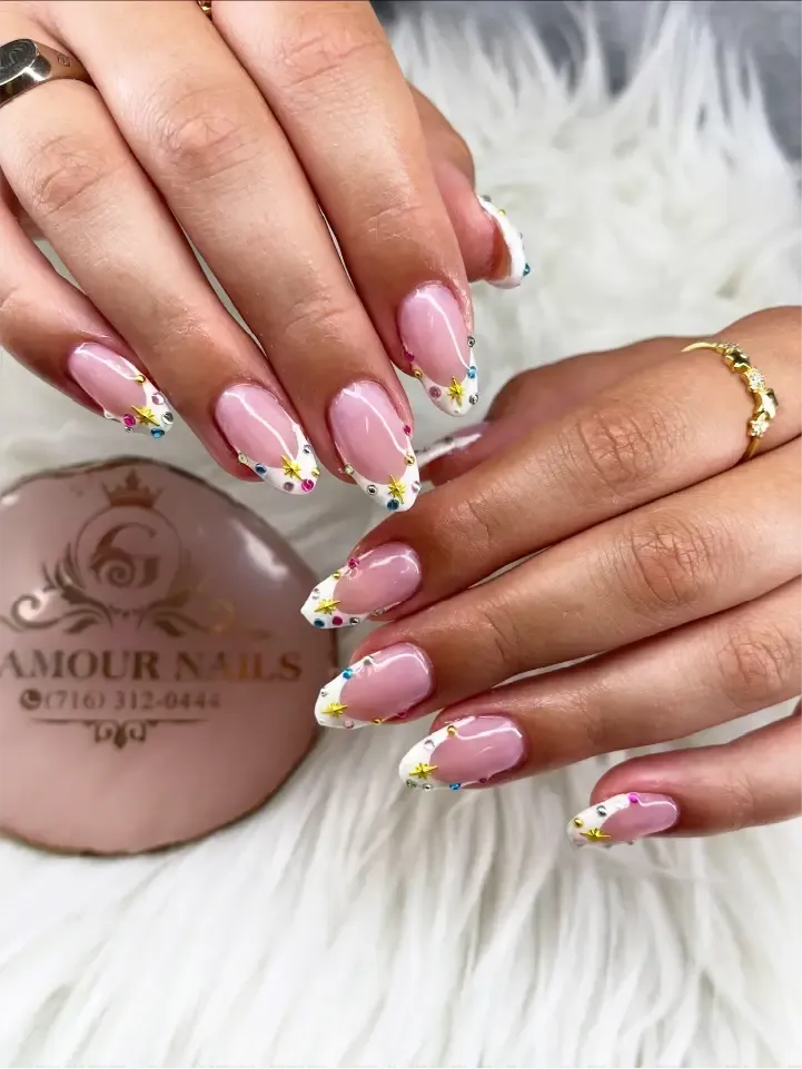 White French with daisies