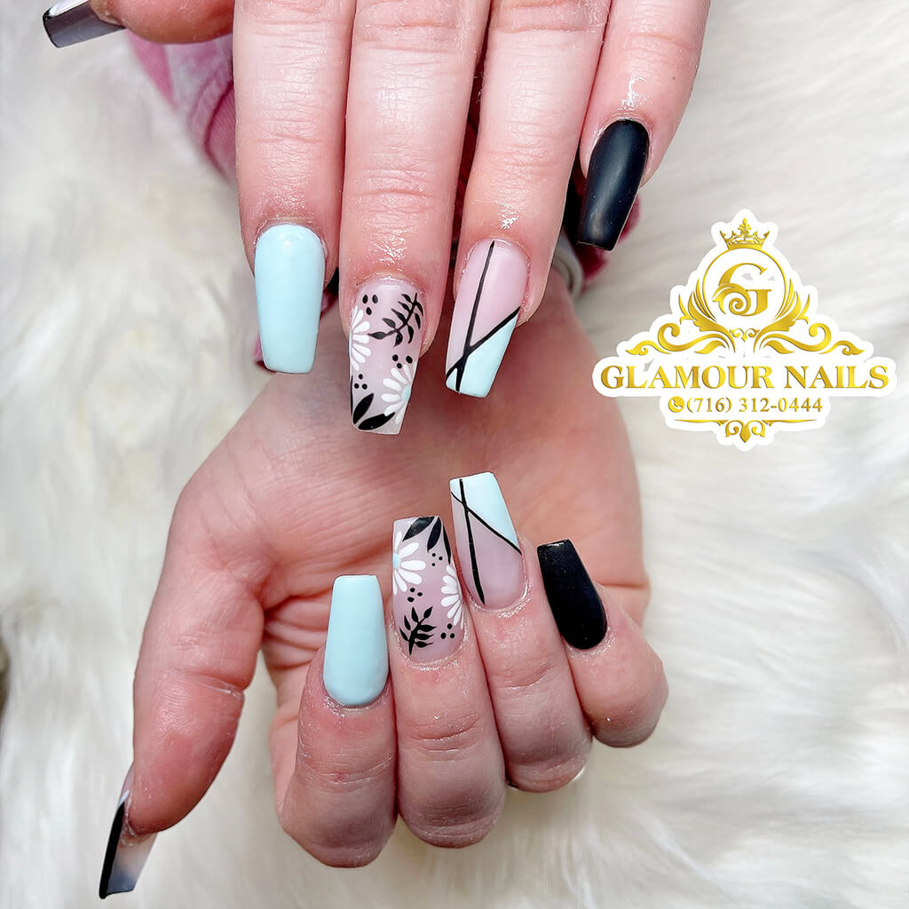 Nail Art Pictures Of The Biggest Stories Of 2015 - Drake Nails | Glamour UK